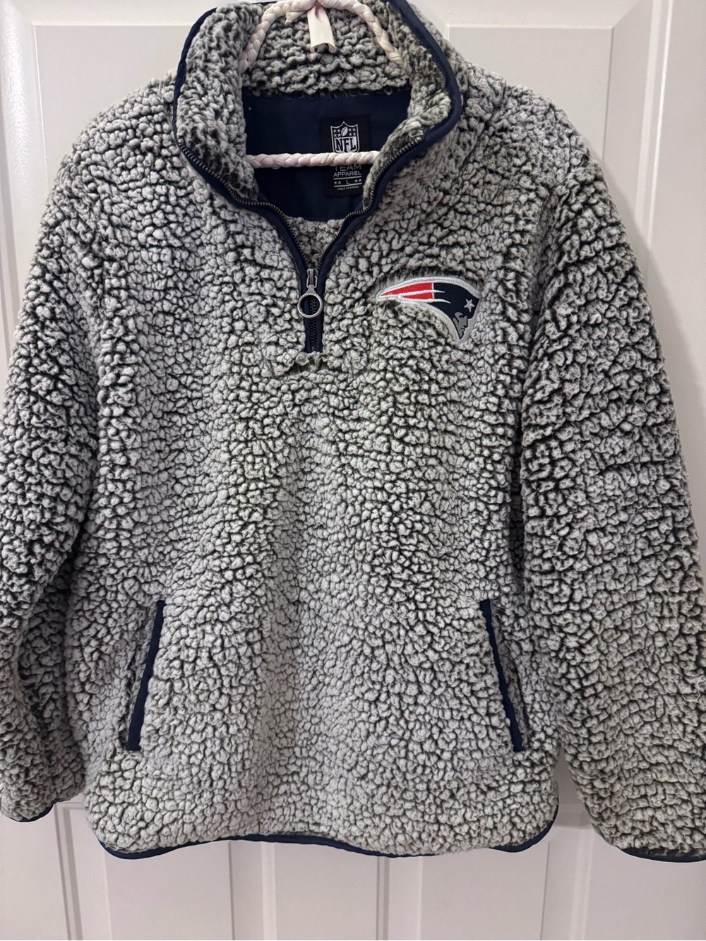 NFL Team Apparel - New England Patriots SUPER SOFT sherpa fleece-SZ L